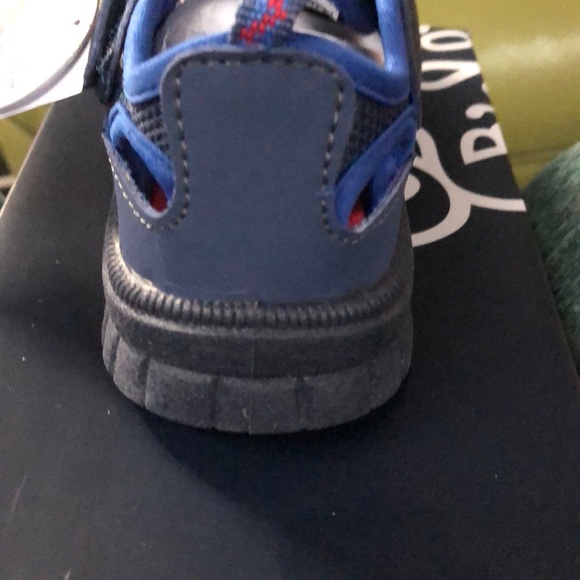 Sold out - Picture 6 of 7